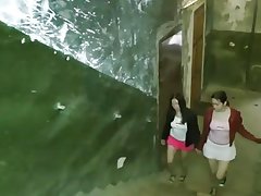 Mergaitės smagiai miegamasis